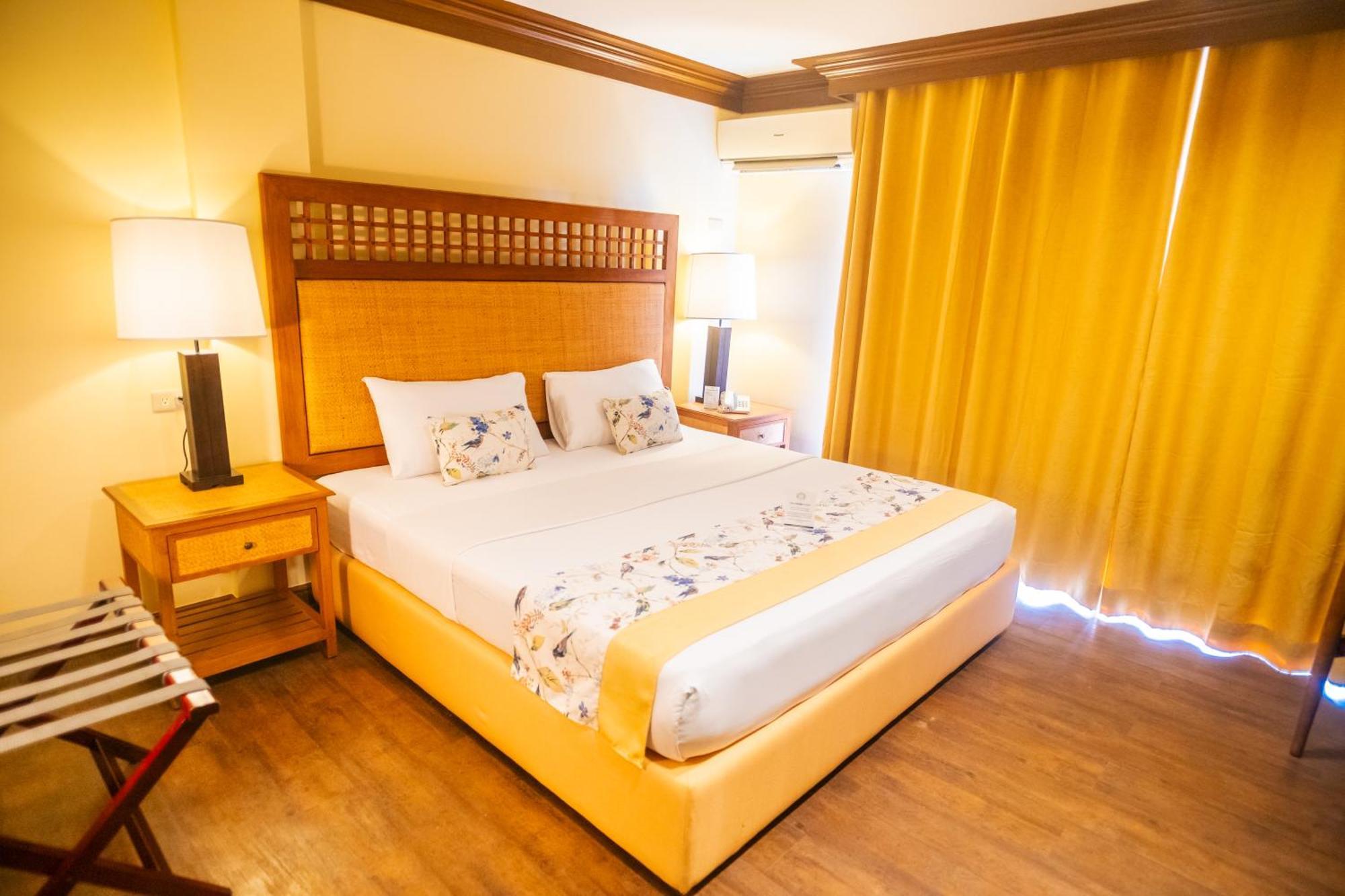 Boracay Tropics Resort Hotel Manoc-Manoc Exterior photo