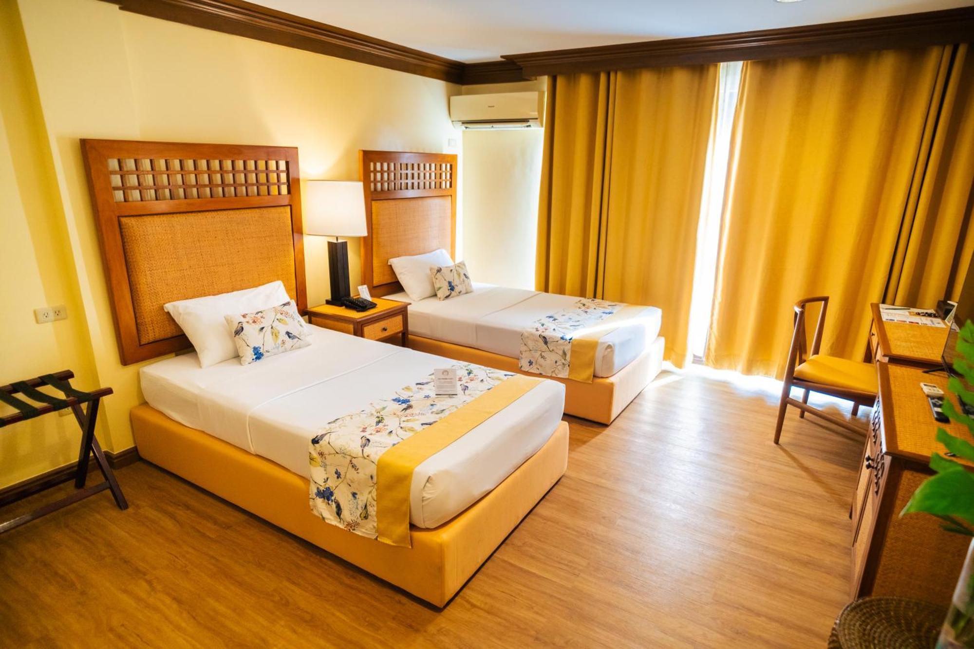 Boracay Tropics Resort Hotel Manoc-Manoc Exterior photo